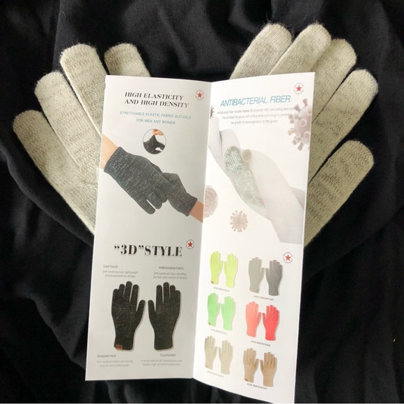 Soft Light Grey Gloves - Picture 7 of 9